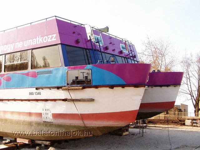 pb050932.jpg