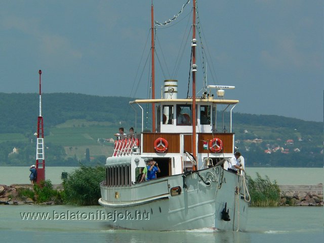 p1090110c.jpg