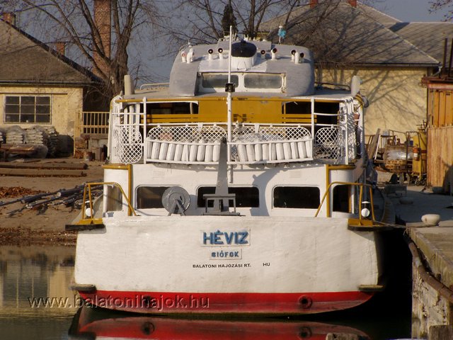 pc099193.jpg