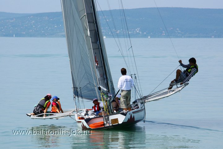 img12315c.jpg